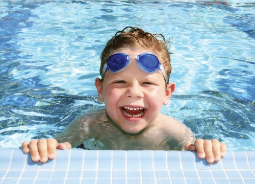 ​Make A Splash With Swimming Lessons At Ashbourne Leisure Centre 